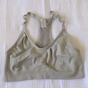 New balance sports bra